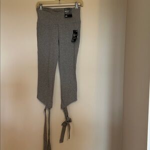 Gap Fit Performance Cotton high rise 7/8 length work out wear size S new w/tag